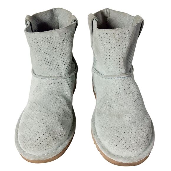 Ugg Classic Mini Perf Boots Womens 7 Aloe Vera Light Blue Unlined Suede Comfort - Picture 2 of 7